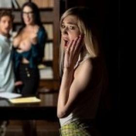 StepMomLessons - Reagan Foxx, Mackenzie Moss - Whispers In The Library